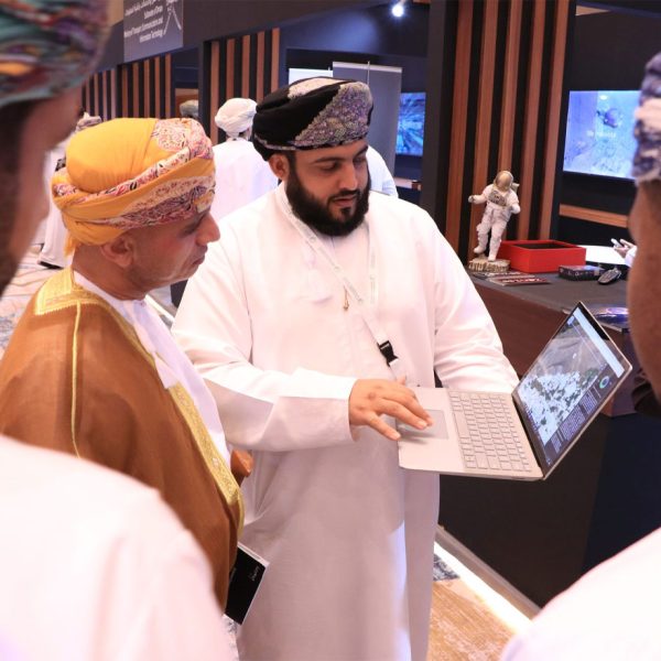 مؤتمر الفضاء في الشرق الأوسط 600x600